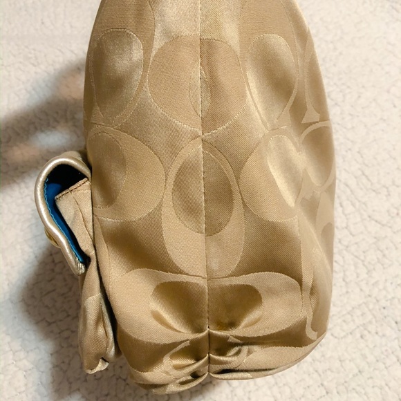 Coach Poppy Signature Sateen & Leather Hobo Bag. - Picture 4 of 8
